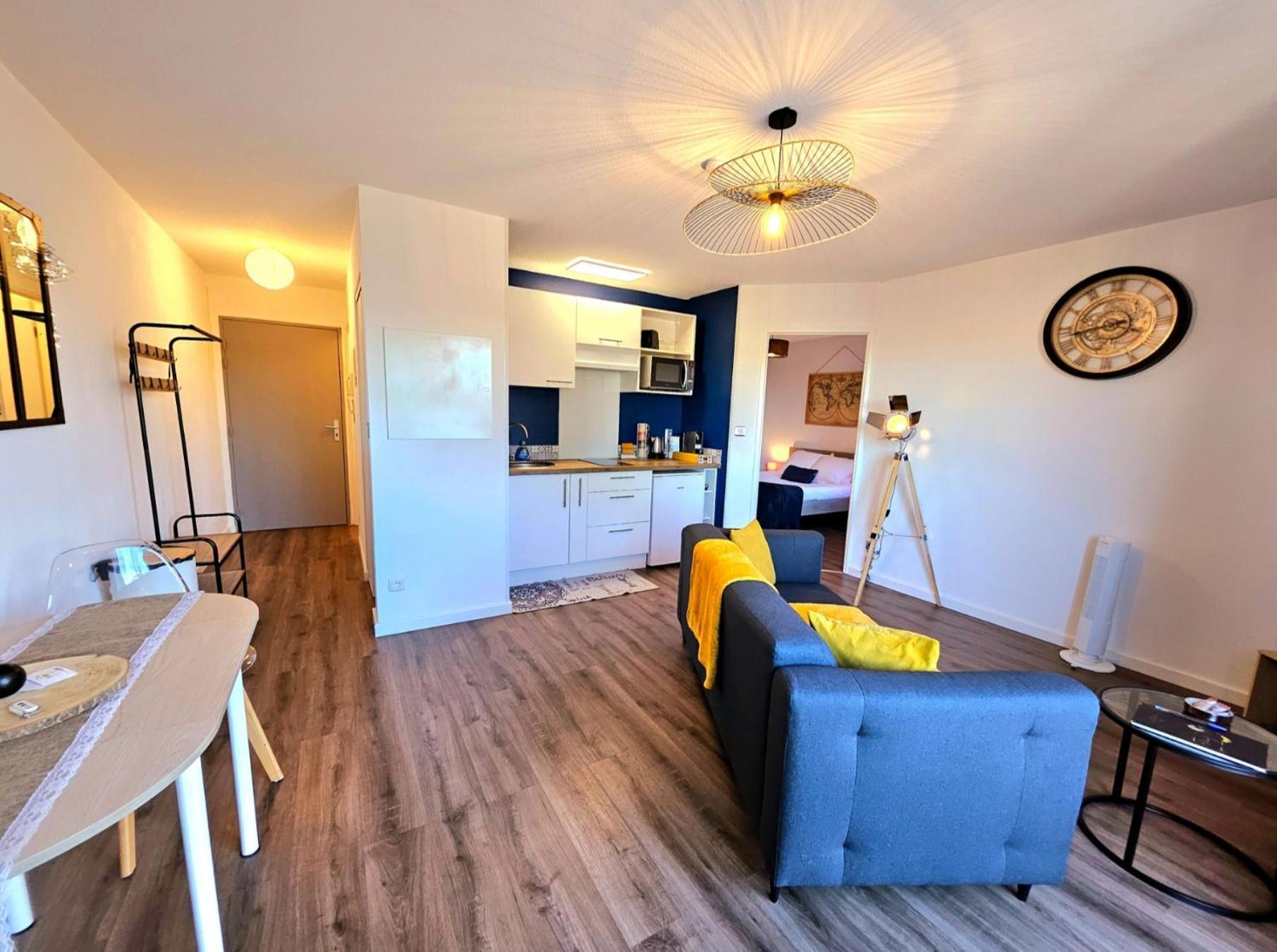 Appartement Residentiel Avec Parking/Proche Centre Angoulême Exteriér fotografie